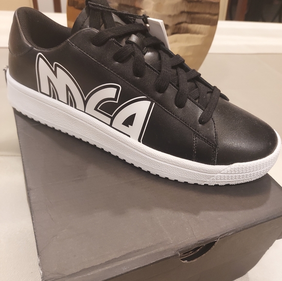 MCQ by Alexander McQueen Sneakers - Picture 3 of 8